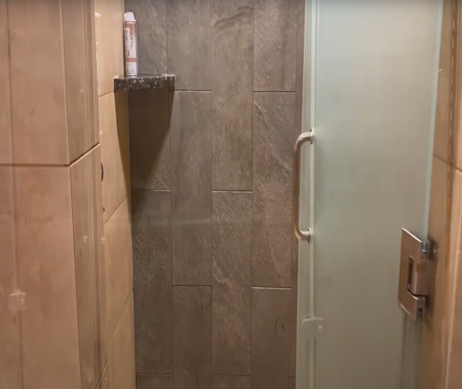Do Lifetime Fitness Showers Offer Privacy?