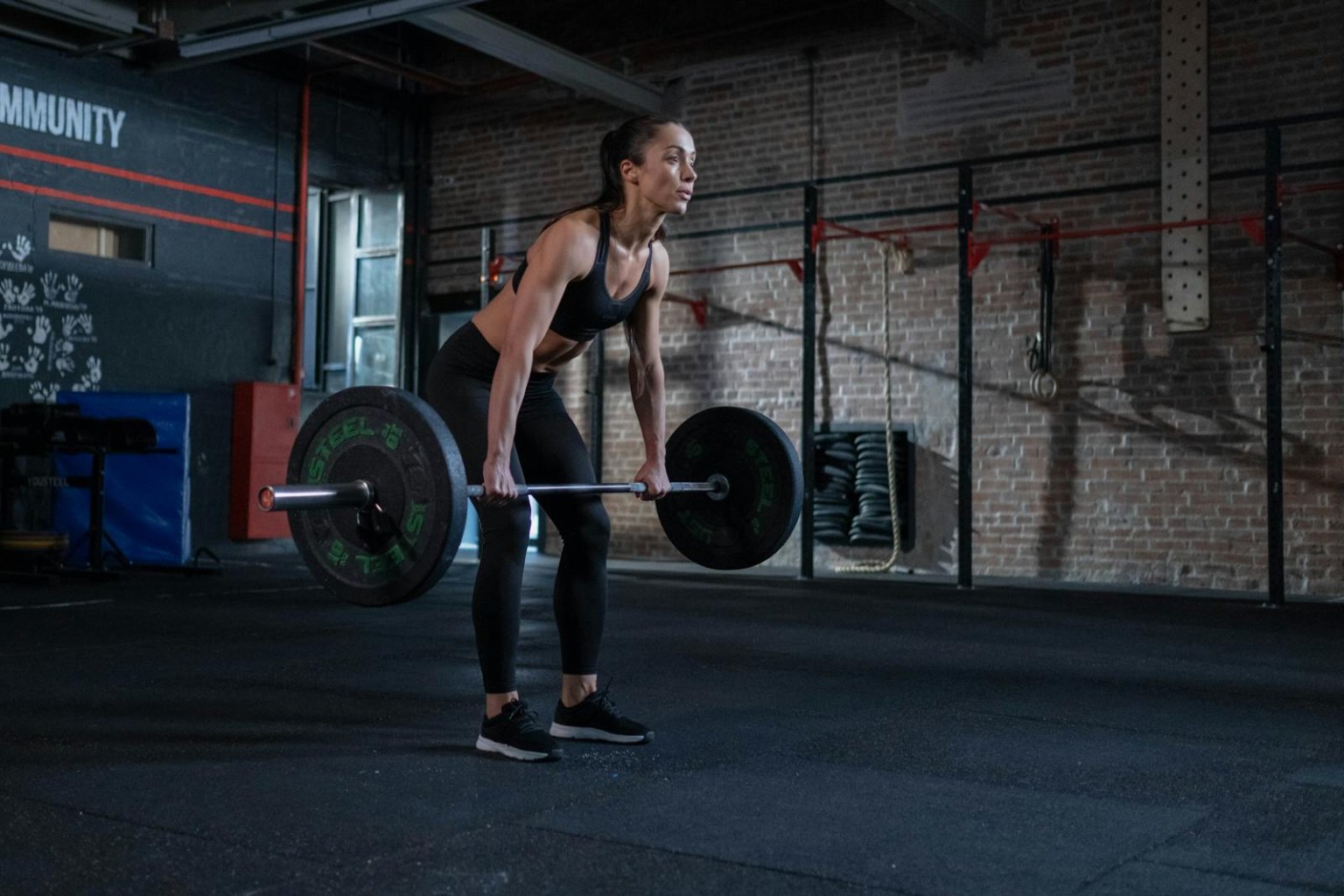 12 Deadlift Alternatives That Build Strength Safely