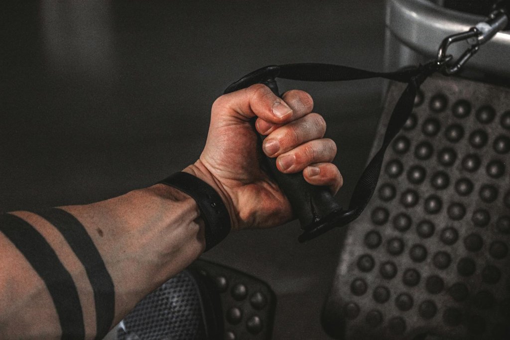 How to Master the Single-Arm Cable Row for a Stronger Back