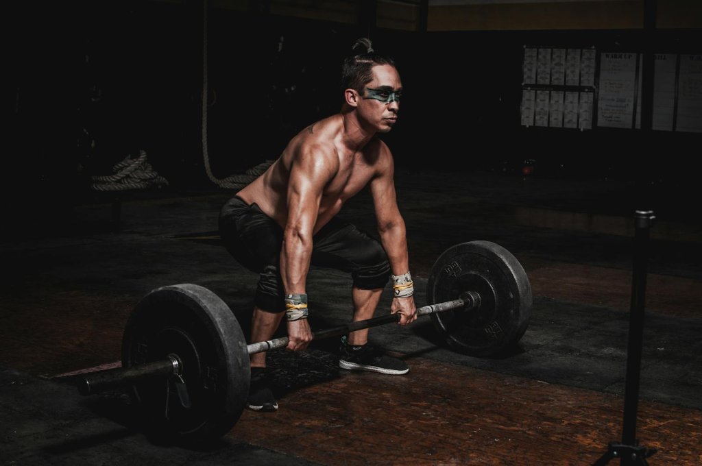 12 Essential Upper Trap Exercises for Massive Shoulder Strength