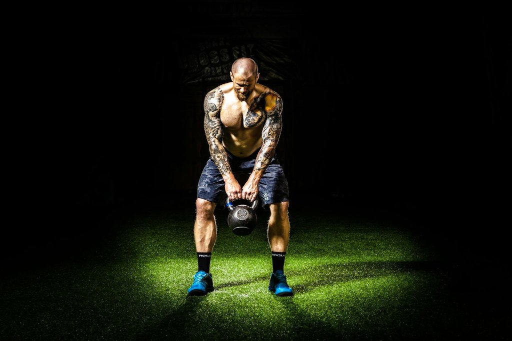16 Best Kettlebell Workouts for Men: Build Strength & Power