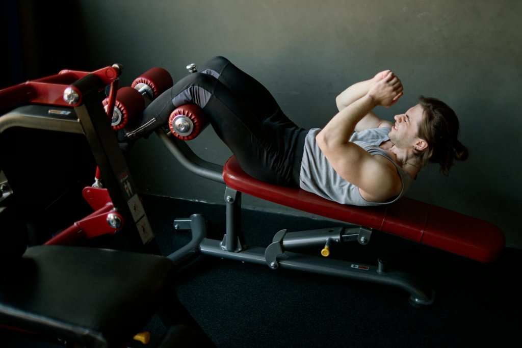 17 Best Upper Ab Exercises for a Stronger, More Defined Core