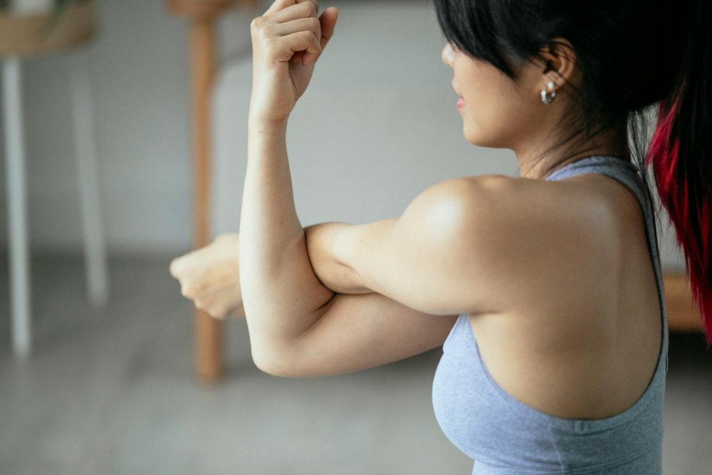 14 Best Arm Stretching Exercises Instantly Loosen Tight Muscles
