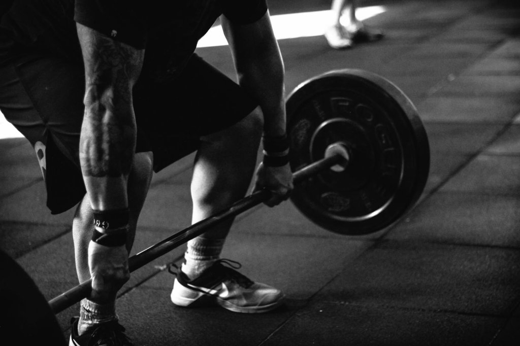 Barbell Romanian Deadlift: Build Glutes, Hamstrings & Posture
