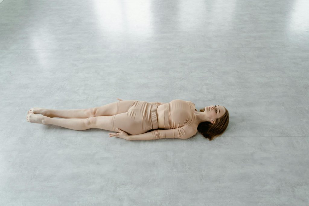 Flutter Kicks Exercise: How to Build Strong, Defined Abs Fast