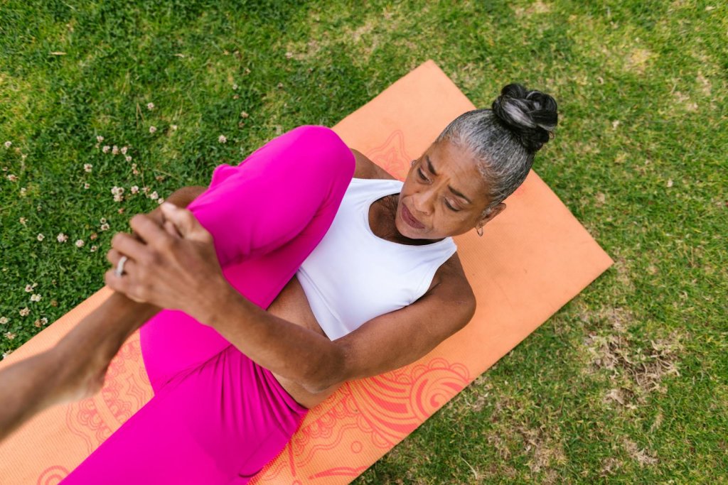 8 Best Piriformis Exercises for Seniors (Gentle and Safe)