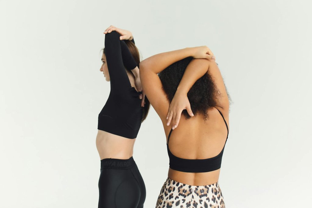 14 Best Shoulder Stretching Exercises for Tightness and Mobility