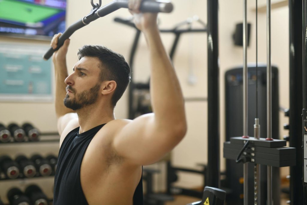 14 Best Teres Major and Minor Exercises for Strong Shoulders