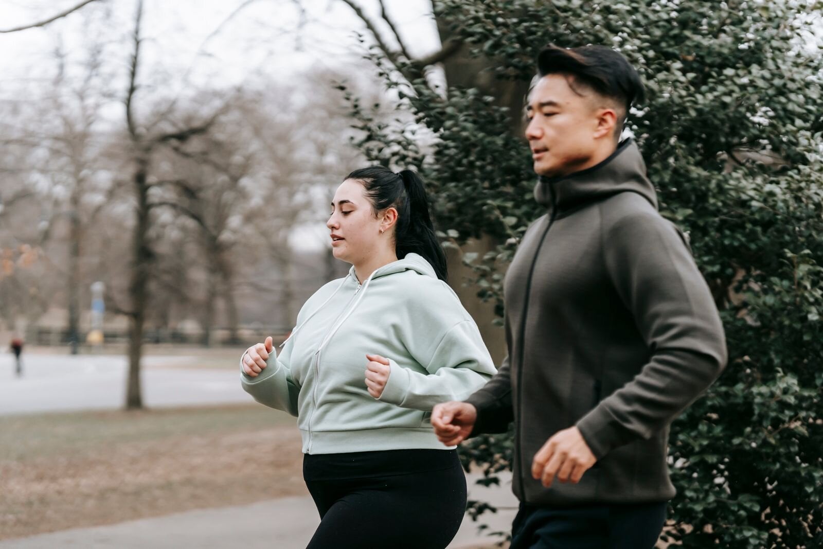 Tai Chi Walking for Weight Loss: Benefits, Routine & Tips
