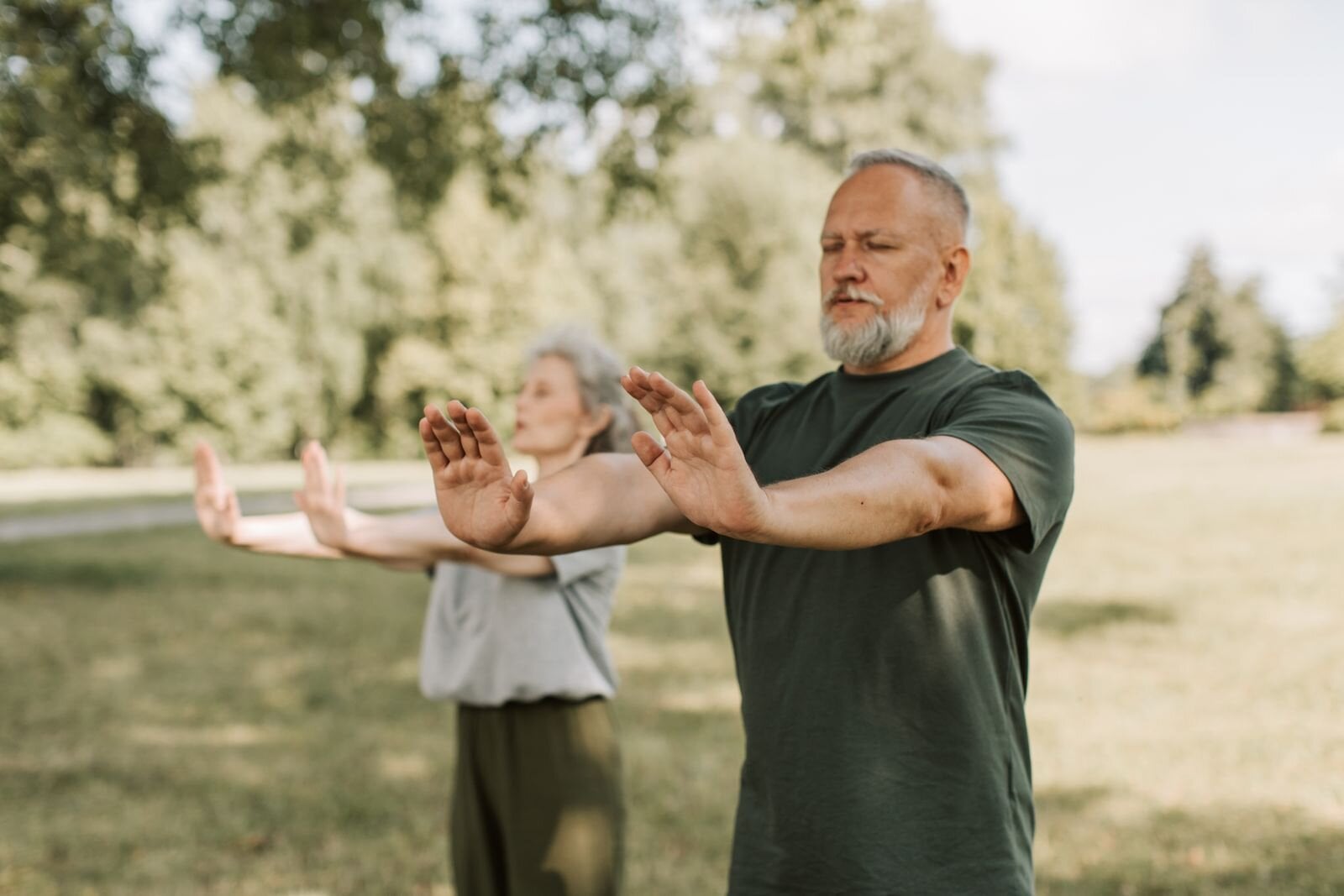 Tai Chi Walking for Seniors: Benefits, Steps & Safety