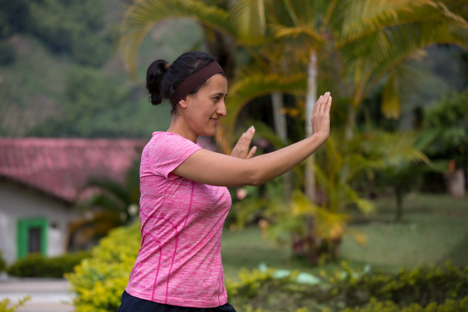 Tai Chi Workout for Beginners: 10 Easy Moves at Home