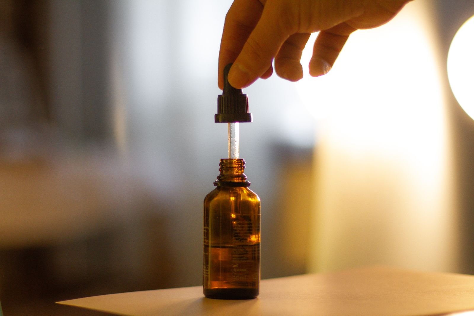 How to Use Oregano Oil: Forms, Dilution, and Safety