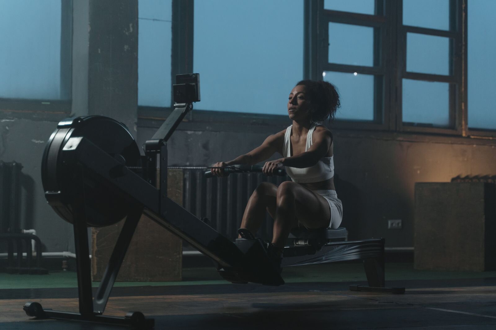 Is Rowing a Good Exercise? Benefits, Risks & How to Start